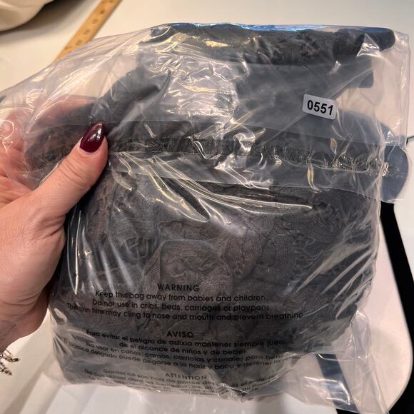 Donna Karan Black Lace Pattern V-Neck Cardigan Sweater Size 8 - Picture 6 of 6